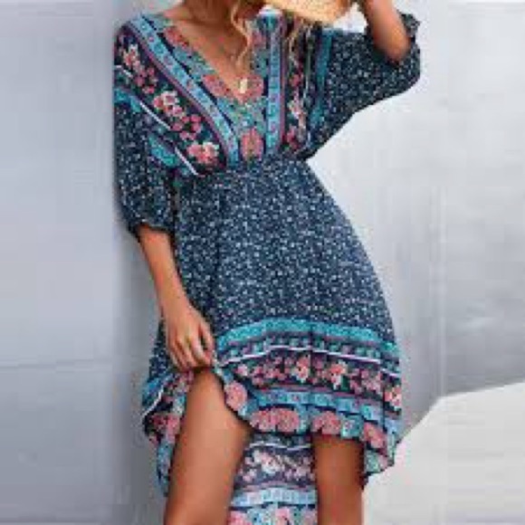 Blue Floral V-Neck Short Sleeve Dress Medium - Picture 14 of 14